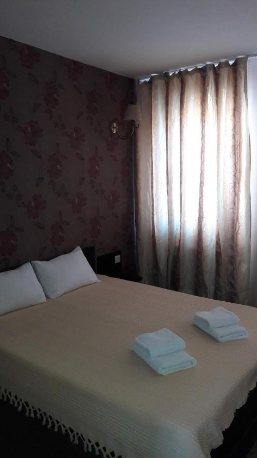 Hôtel Gosti à Odessa Extérieur photo