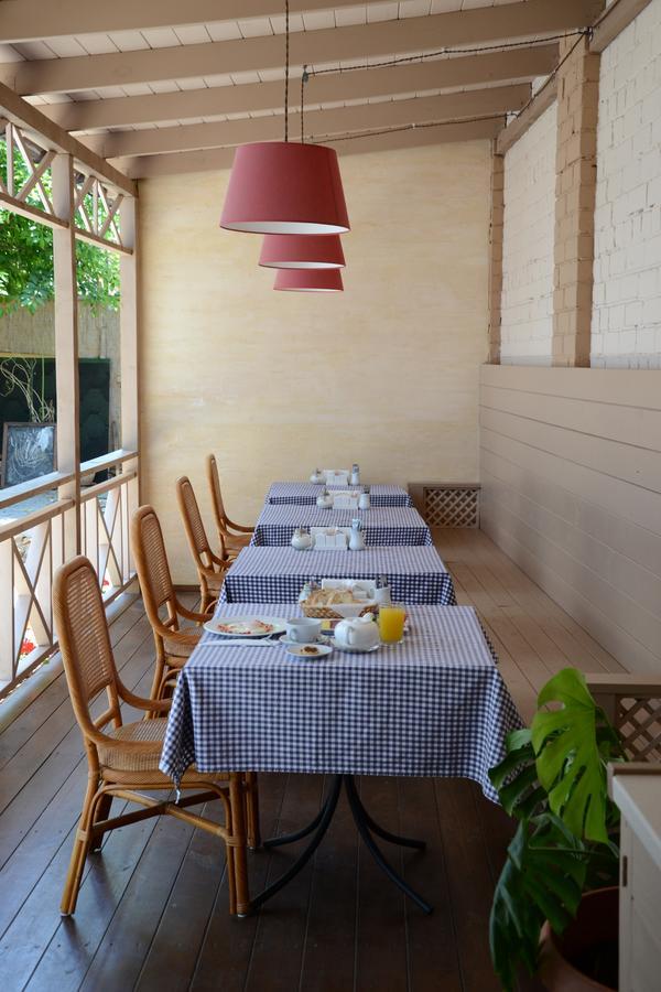 Hôtel Gosti à Odessa Extérieur photo